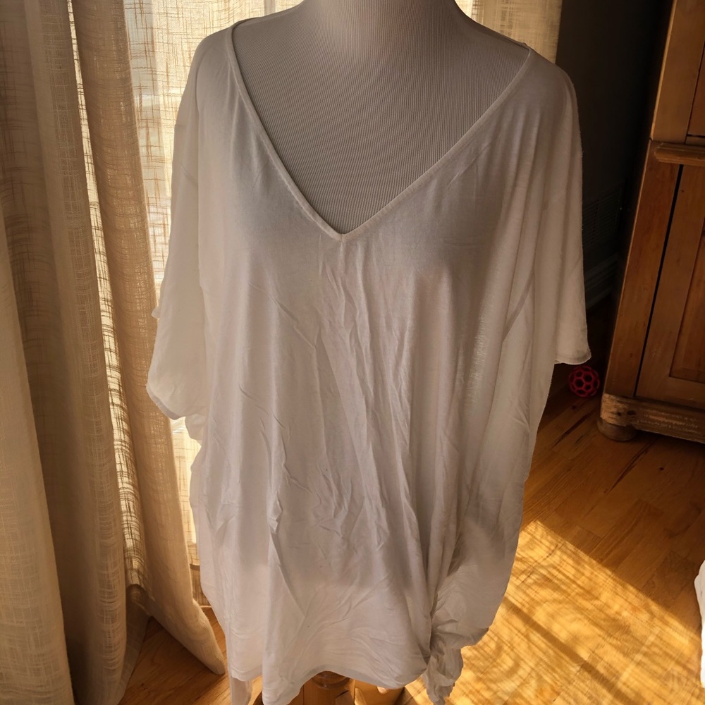 White oversized T-shirt